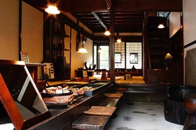 倉敷 苑工房｜本物の花・実のアクセサリー販売店